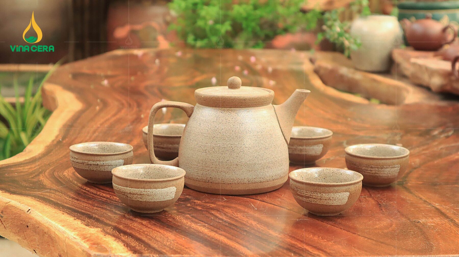 Bộ Ấm trà Hồng Sa Bát Tràng sở hữu vẻ đẹp tinh tế Ấm trà Hồng Sa Bát Tràng