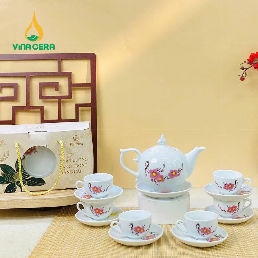 Quà Tết In Logo Thương Hiệu - Bí Quyết Tạo Ấn Tượng Mạnh Mẽ Trong Năm 2026 Bộ Ấm Chén Hoa Đào Tết AC06112424