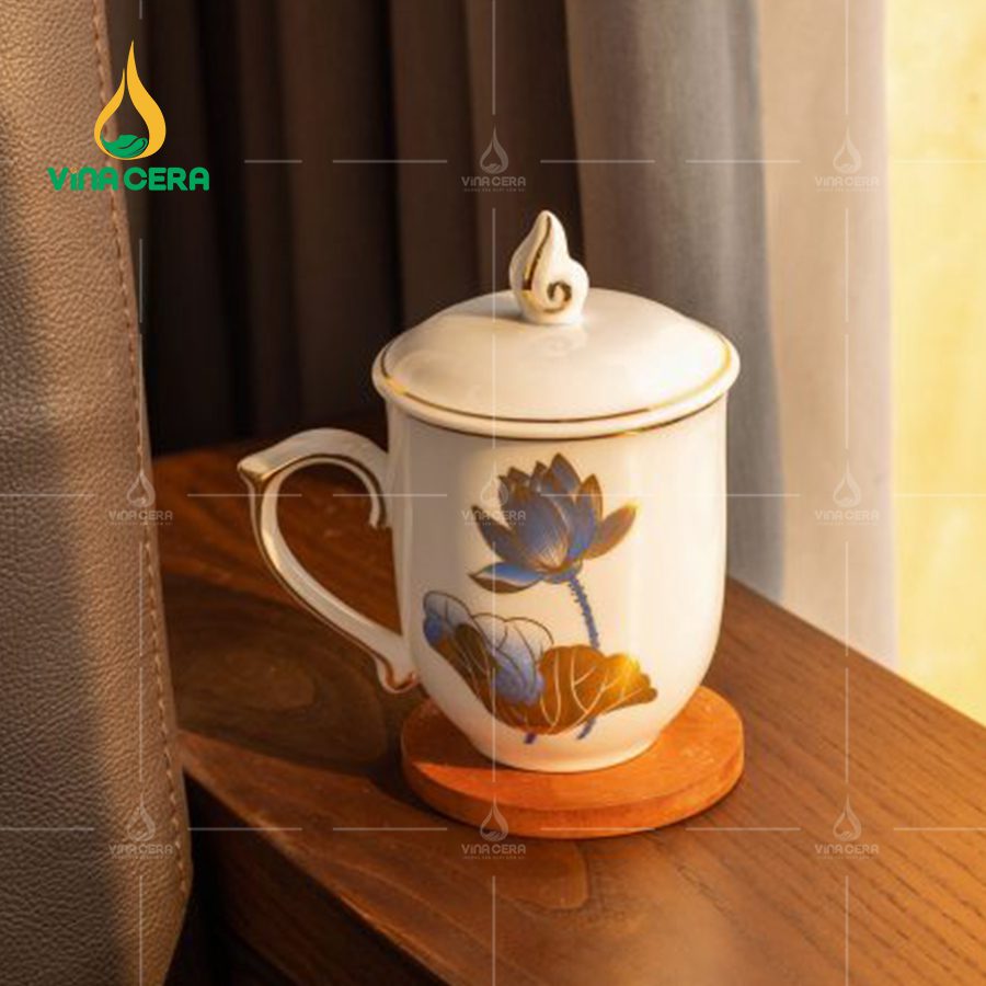 Ly Sứ Ngọn Lửa Sen Xanh Kẻ Vàng (1) Ly Sứ Ngọn Lửa Sen Xanh Kẻ Vàng (1)
