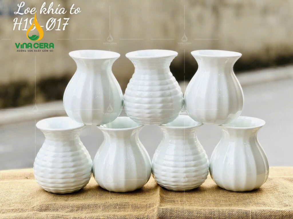 binh hoa mini men trang 24