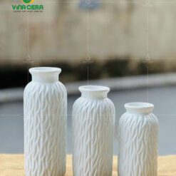 Mẫu Bình Hoa Mini Sứ Trắng - SVN BH 28032401 Mẫu Bình Hoa Mini Sứ Trắng – SVN BH 28032401