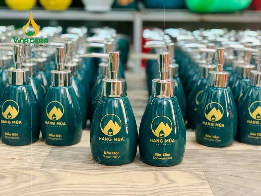 Bộ Nhà Tắm Bằng Sứ In Logo