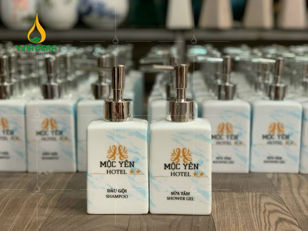 Bộ Nhà Tắm Bằng Sứ In Logo