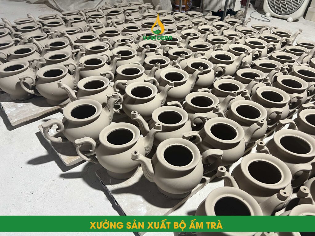 Bộ Trà Đài Cát Phú Quý Cầu Dừa Kẻ Vàng - SVN BAT 26032402 Bộ Trà Đài Cát Phú Quý Cầu Dừa Kẻ Vàng