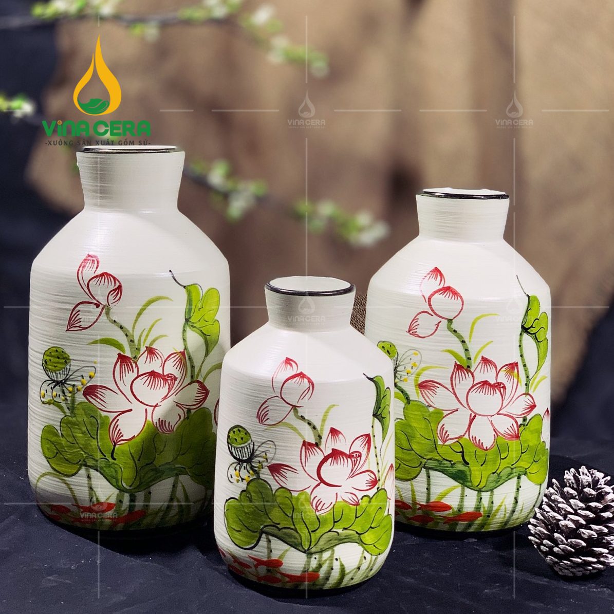 Bình Hoa Bát Tràng Vẽ Sen In Logo - SVN BH 10042401 Bình Hoa Bát Tràng Vẽ Sen In Logo