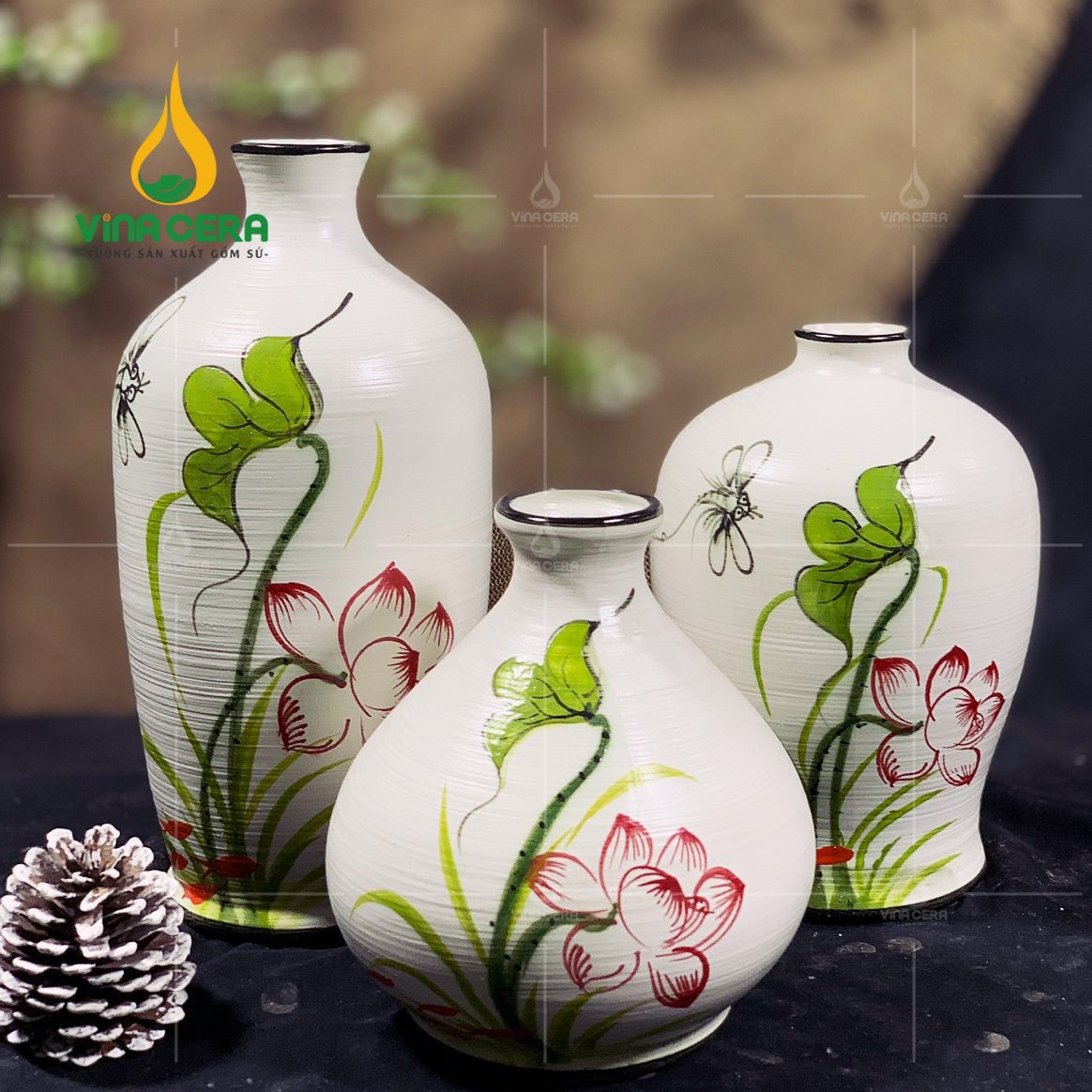 Bình Hoa Bát Tràng Vẽ Sen In Logo - SVN BH 10042401 Bình Hoa Bát Tràng Vẽ Sen In Logo