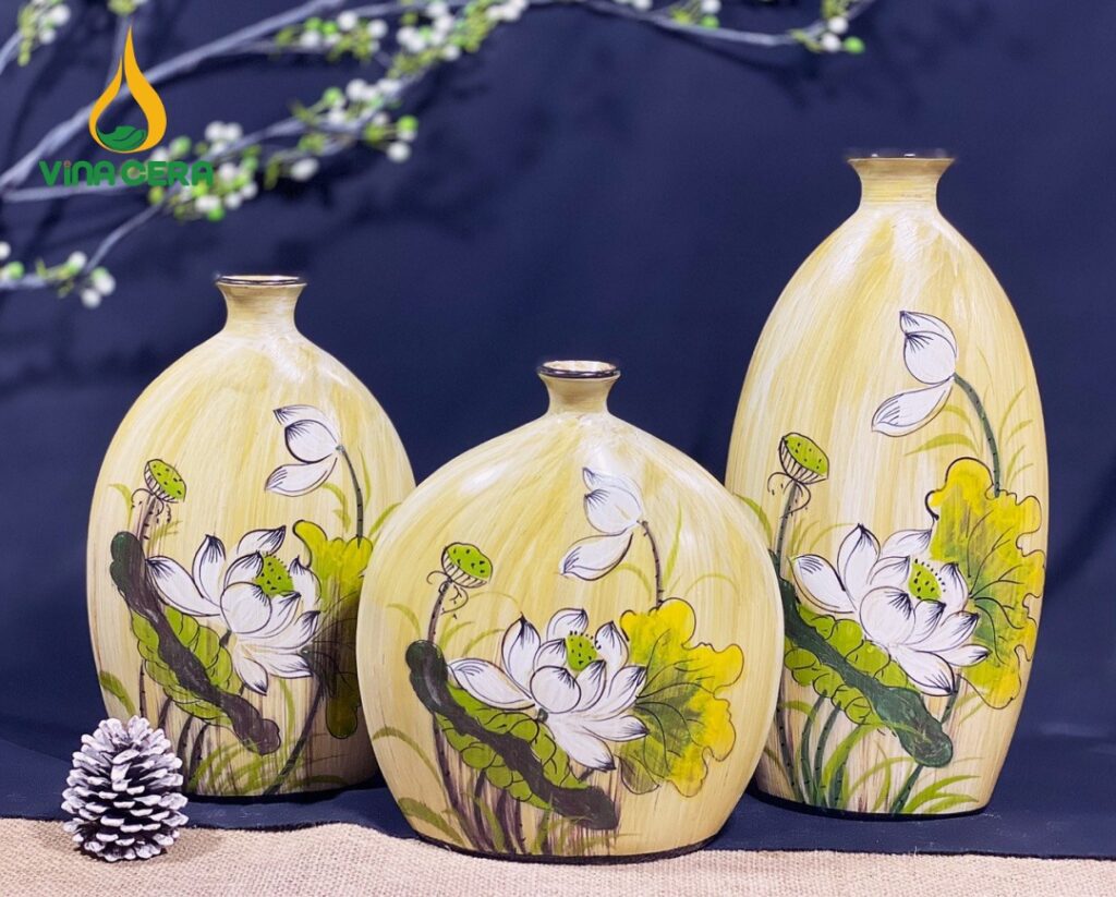 binh hoa men vang 22