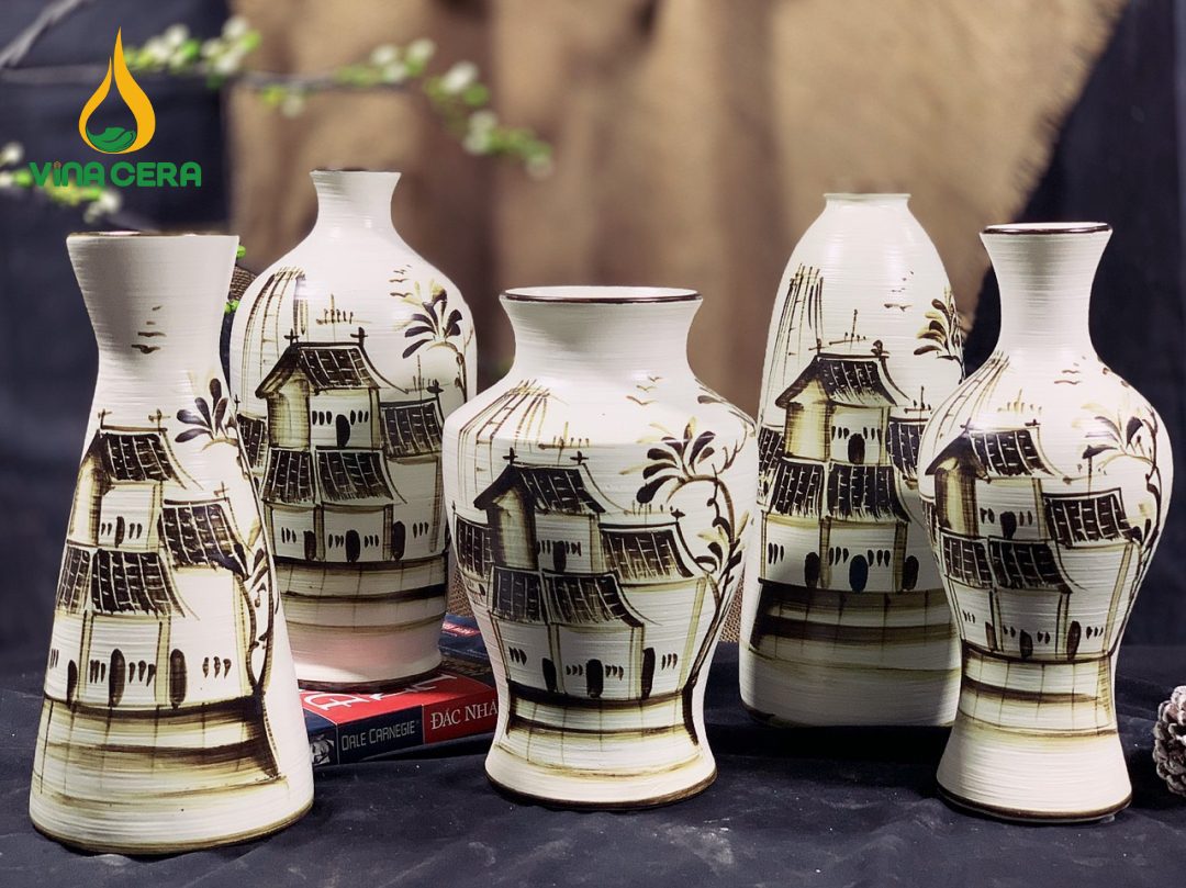 Bình Hoa Vẽ Tay Phố Cổ Xưa