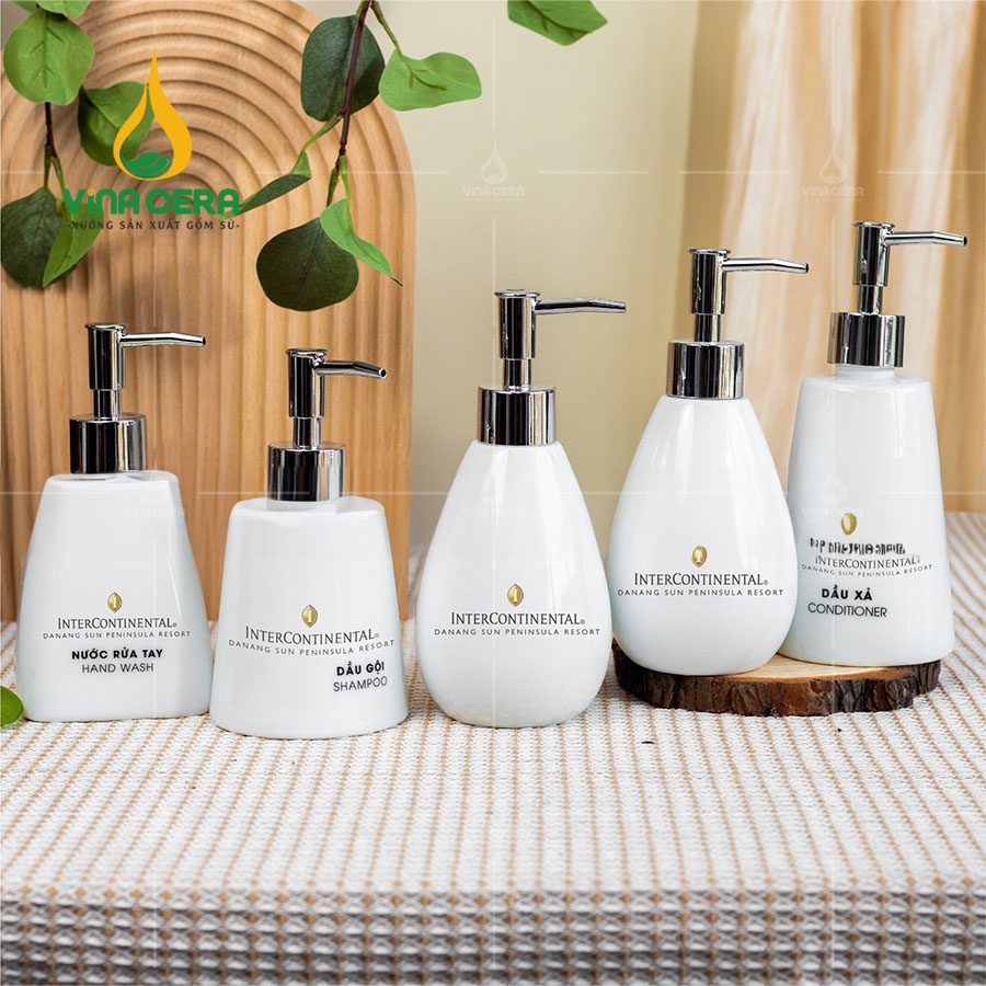 Bộ Nhà Tắm Men Xanh Lục Vẽ Vàng