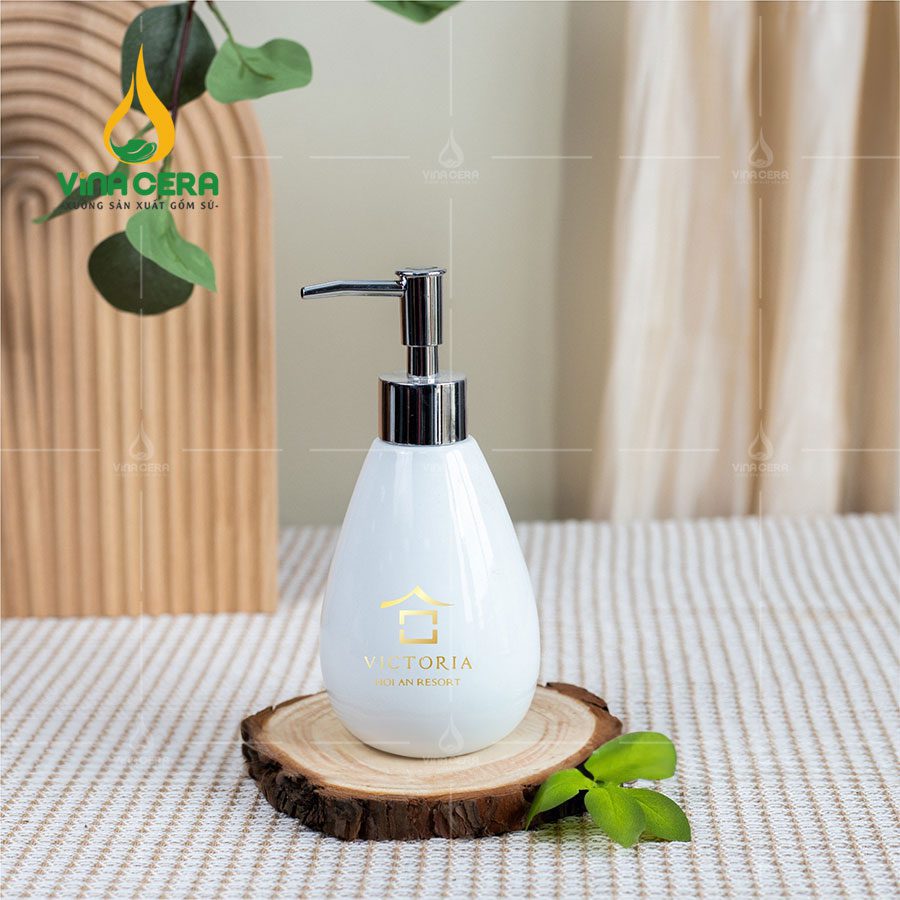 Bộ Nhà Tắm Men Xanh Lục Vẽ Vàng