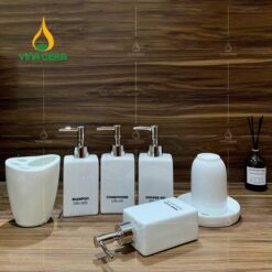 Bộ Nhà Tắm Men Xanh Lục Vẽ Vàng