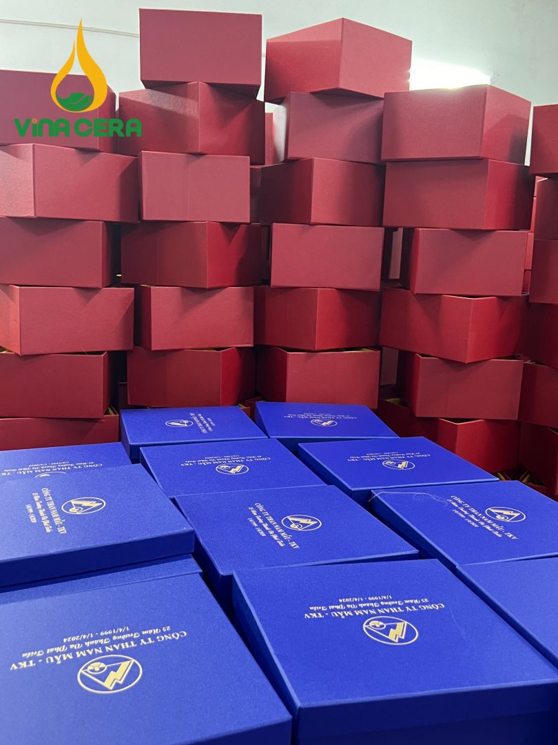 Bình Hút Lộc Vẽ Tay Chim Công Mẫu Đơn - BHL 22042401 mau hop vinacera 9
