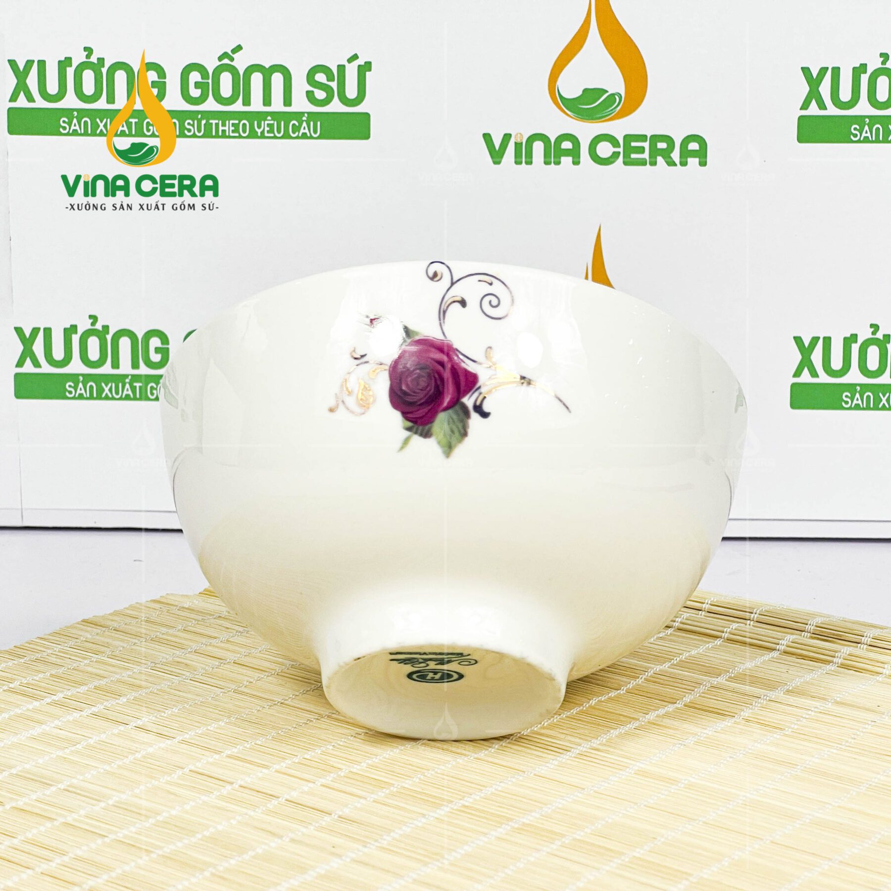 Chén Cơm Sứ Trắng Vẽ Hoa Hồng - SVN BC 13052406 Chén cơm sứ trắng vẽ hoa hồng