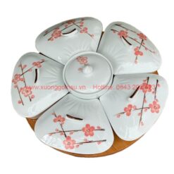 Khay Mứt Sứ Trắng 5 Cánh Vẽ Hoa Đào Tết - KMS-4152524 Khay Mứt Sứ Trắng 5 Cánh Vẽ Hoa Đào Tết – KMS-4152524