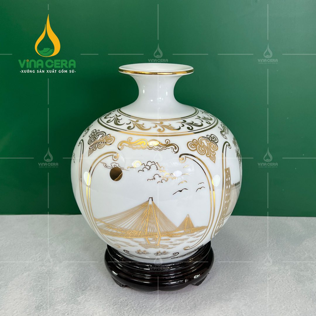 Bình Hút Lộc Vẽ Vàng In Logo Bộ Chỉ Huy Quân Sự Tỉnh Vĩnh Long - BHL 0262724 Bình hút lộc vẽ cảnh cầu Mỹ Thuận