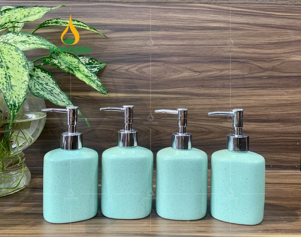 Bộ Nhà Tắm Bằng Sứ In Logo