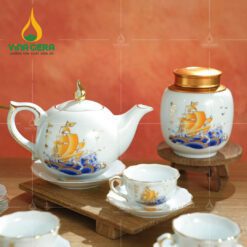 Bộ Trà Mẫu Đơn Viền Vàng Thuận Buồm Xuôi Gió - SVN BAT 0170324 Bộ Trà Mẫu Đơn Viền Vàng Thuận Buồm Xuôi Gió – SVN BAT 0170324