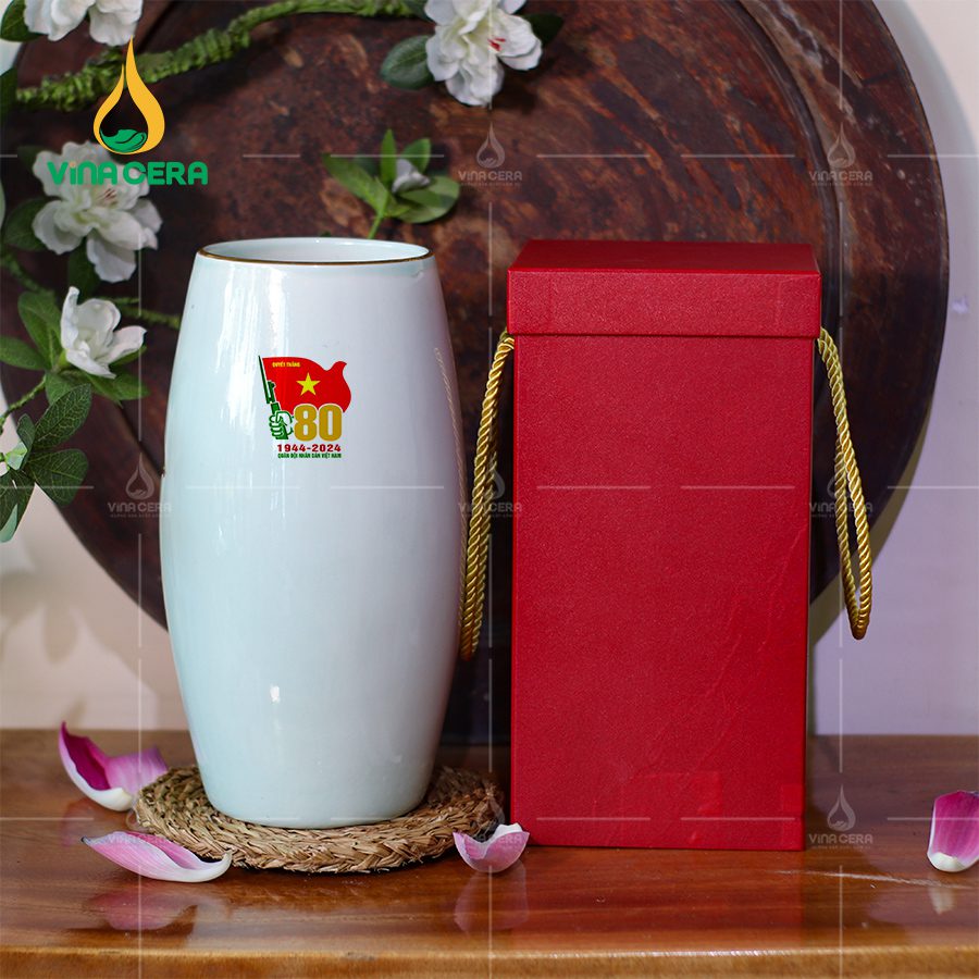 Bình hoa dáng bom men ngọc - Quà tặng kỷ niệm ngày thành lập Quân đội