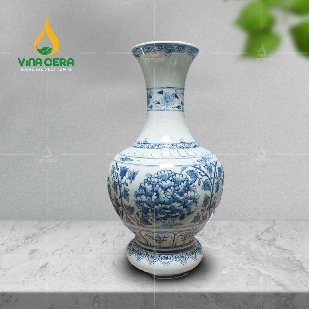 Giải Mã Ý Nghĩa Phong Thủy Của Bình Hút Lộc Bình hút lộc dáng tỏi họa tiết hoa phù dung