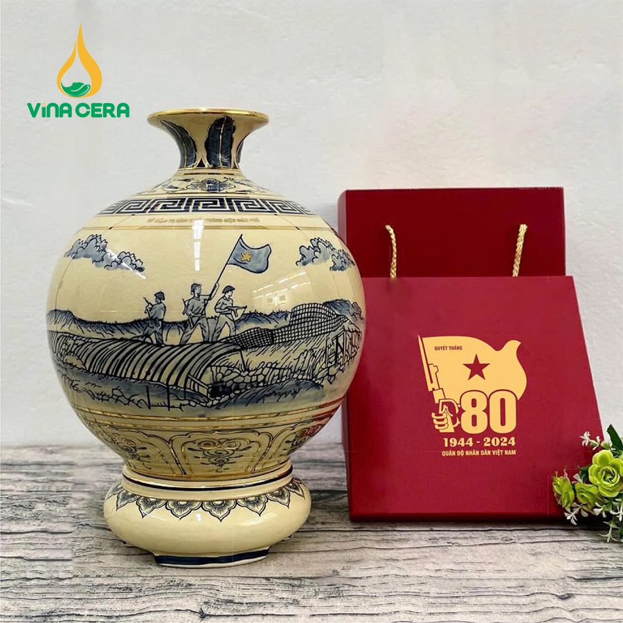 Bình Hút Lộc Là Gì? Bình Hút Lộc Để Ở Đâu Là Tốt Nhất? Bình hút lộc kỷ niệm ngày thành lập Quân đôi Nhân dân Việt Nam