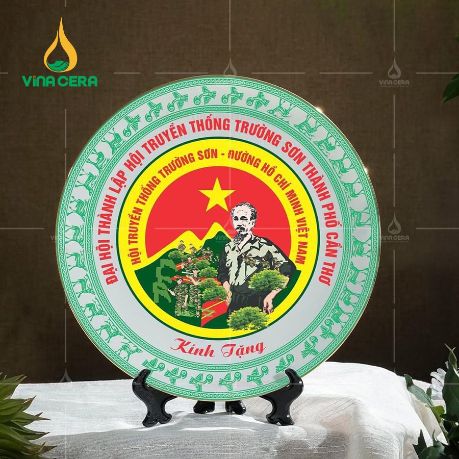 Đĩa biểu trưng Bát Tràng in logo quà Kỷ Niệm ĐBT 0291024 Đĩa biểu trưng Bát Tràng in logo quà Kỷ Niệm ĐBT 0291024