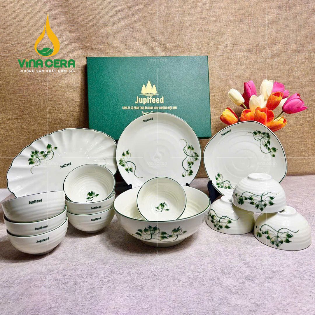 QUÀ TẶNG GỐM SỨ Bộ bàn ăn Bát Tràng vẽ sen xanh in logo
