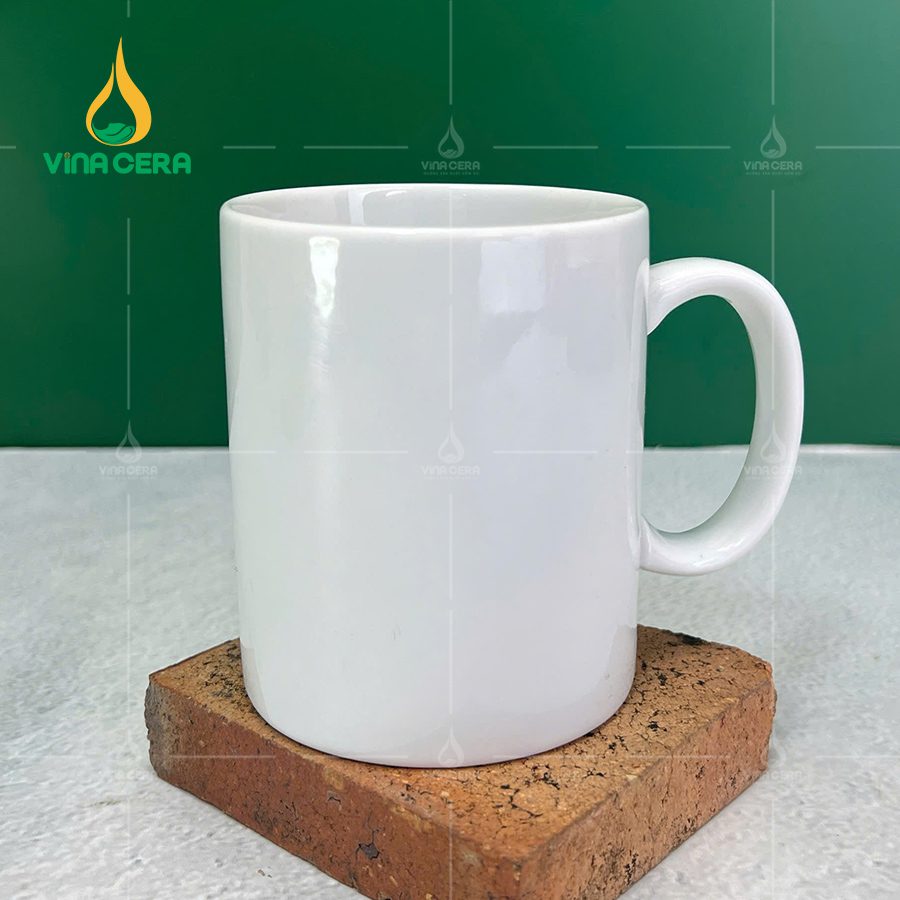 Ly Sứ Trắng Dáng Trụ Quai C - LSBT 011624 Ly Sứ Trắng Dáng Trụ Quai C Bát Tràng (1)