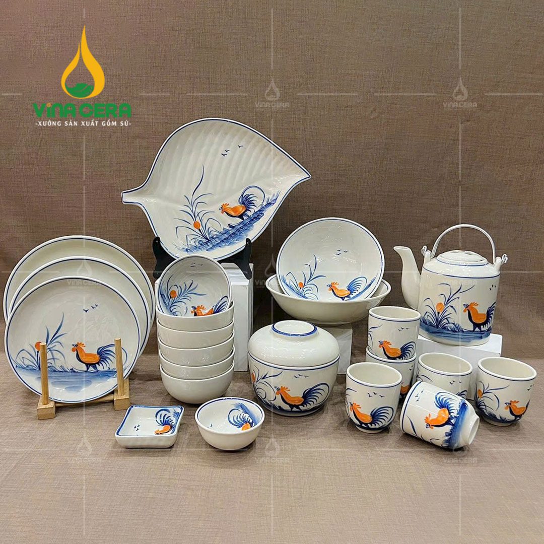 Bộ bàn ăn Bát Tràng men kem họa tiết gà trống