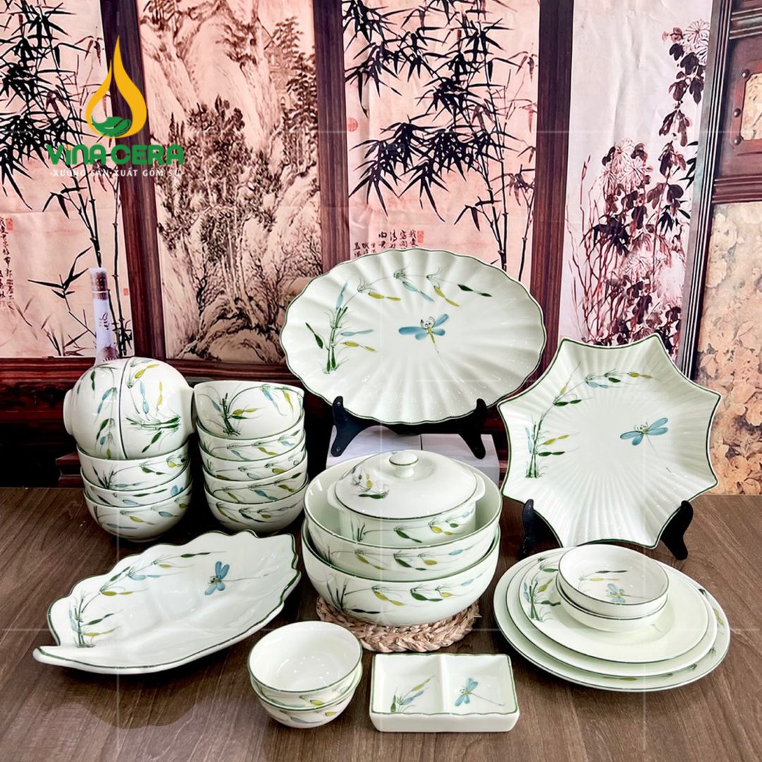 Bộ bàn ăn Bát Tràng men kem vẽ trúc chuồn