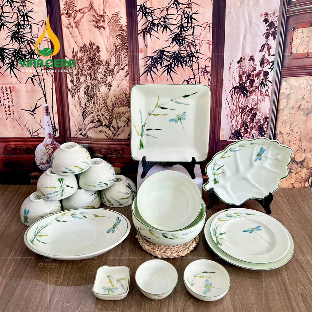 Bộ bàn ăn Bát Tràng men kem vẽ trúc chuồn