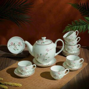 Tại sao nên chọn bộ ấm chén trà Bát Tràng làm quà tặng sự kiện, đại hội Đảng, công Đoàn? Ấm chén Bát Tràng men kem hoa Đào đỏ AC02112224