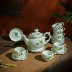 Bộ Ấm Chén Bát Tràng Men Kem Vẽ Đài Sen