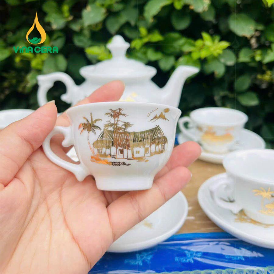 Bộ Ấm Trà Đài Cát Vàng Kim VN AC 38 Bộ Ấm Chén Đài Các Vẽ Làng Quê Vàng Kim