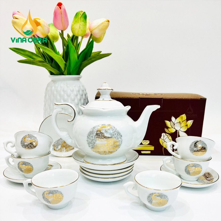 Bộ Ấm Trà Đài Cát Vàng Kim VN AC 38 Bộ Ấm Chén Dáng Đài Các Vẽ Công Vàng Kim