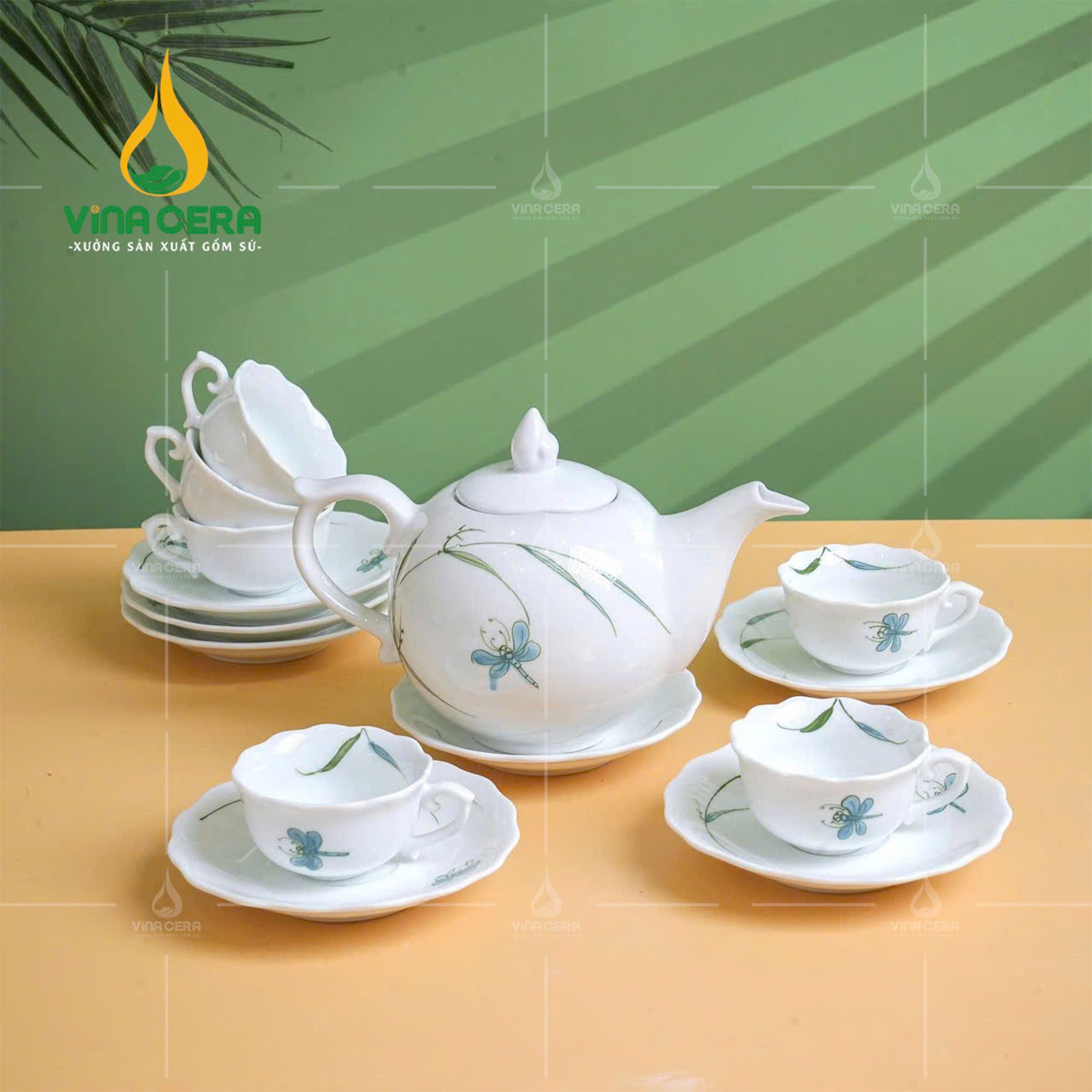 Tại sao nên chọn bộ ấm chén trà Bát Tràng làm quà tặng sự kiện, đại hội Đảng, công Đoàn? Bộ Ấm Chén Mẫu Đơn Trúc Chuồn