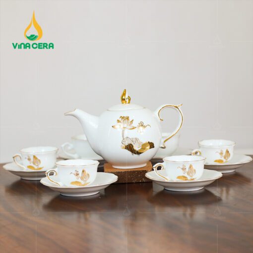 Bộ Ấm Trà Mẫu Đơn Vẽ Vàng VN AC 42