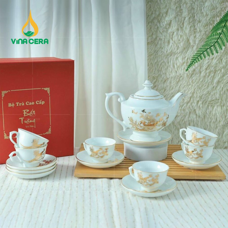 Bộ Ấm Trà Vẽ Vàng Dáng Thần Đèn VN AC 41 Bộ Ấm Trà Vẽ Vàng Dáng Thần Đèn VN AC 41
