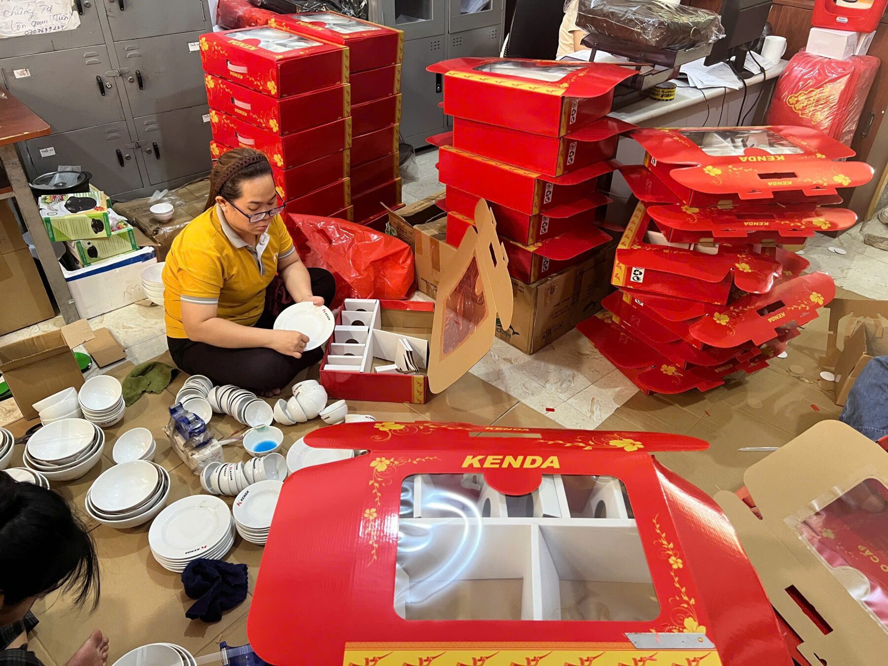 Bí quyết chọn quà tặng 8/3 cho phái đẹp bo bat dia qua tang 1