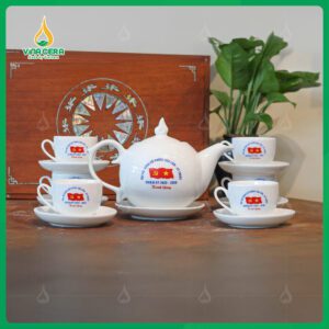 Bộ Ấm Chén Dáng Bưởi Chóp Ngọn Lửa In logo Đại Hội Đảng