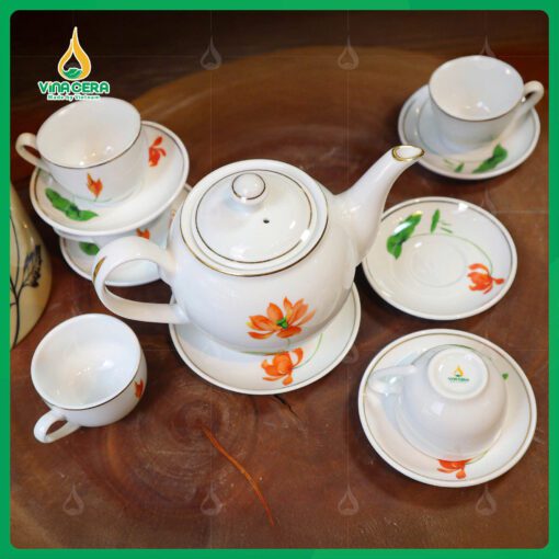 Bộ trà Camellia Đỏ Kẻ Vàng