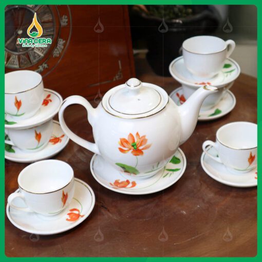 Bộ trà Camellia Đỏ Kẻ Vàng