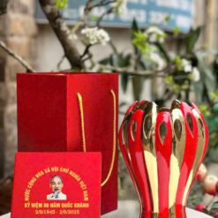 Lọ hoa bàn tay phật mạ vàng kim