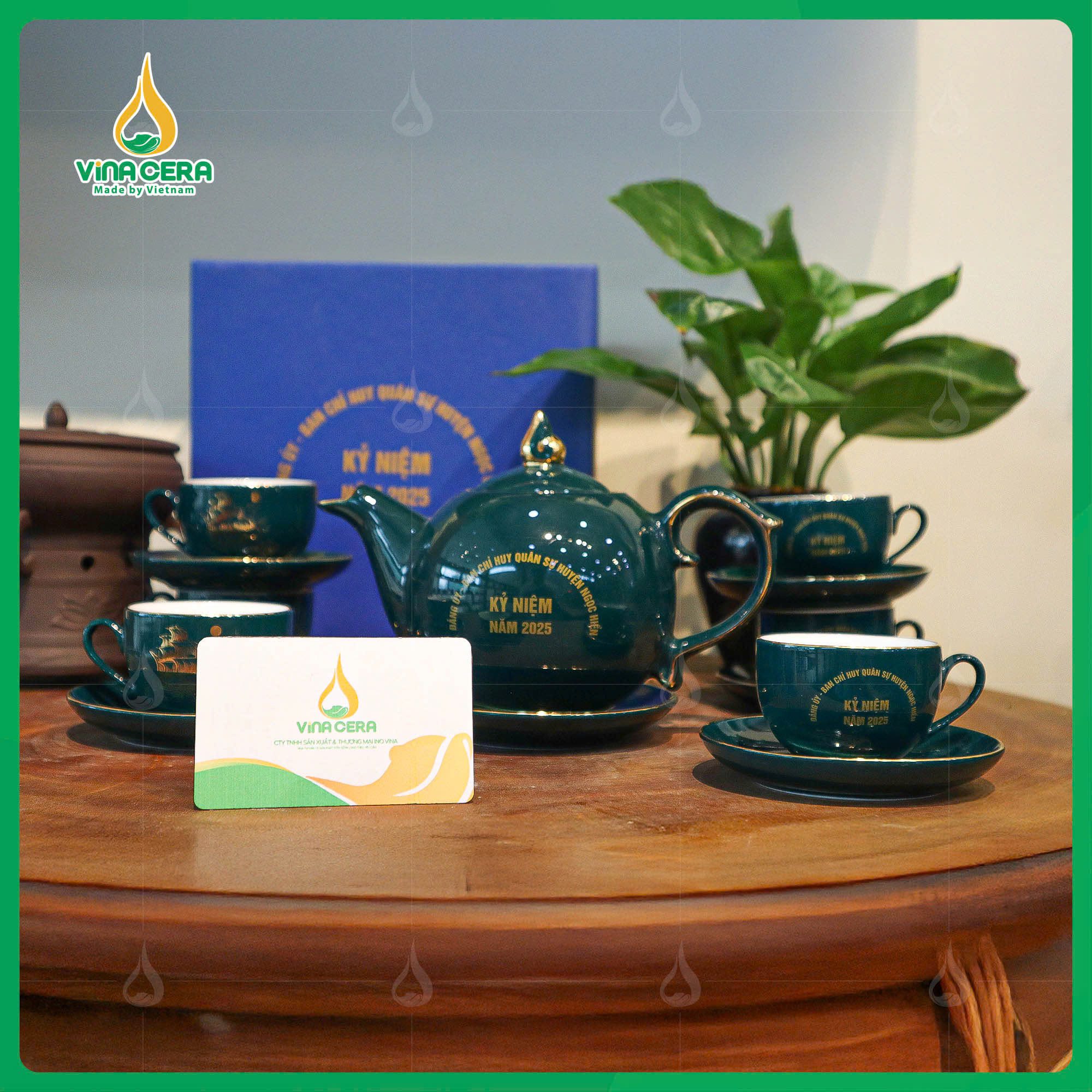 Bộ Ấm Chén In logo Kỷ Niệm Cơ Quan AC-0472625 Bộ Ấm Chén In logo Kỷ Niệm Cơ Quan AC-0472625