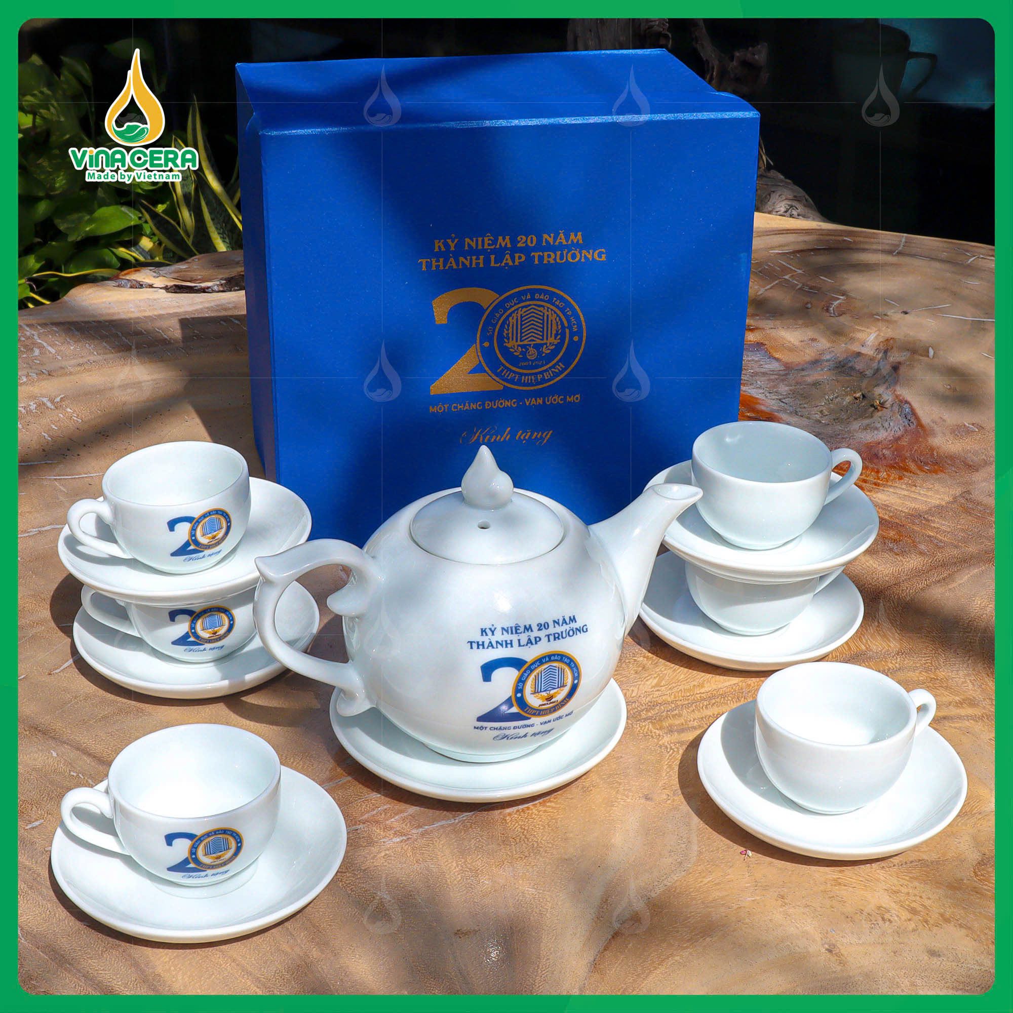 Bộ Ấm Chén Kỷ Niệm 20 năm Thành Lập Trường AC-0272625