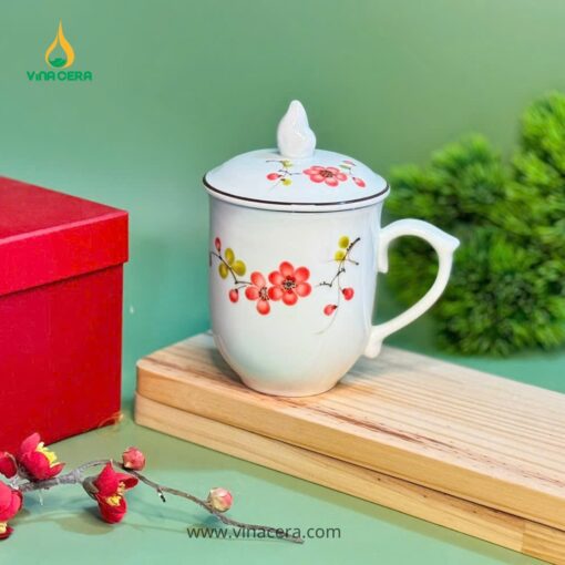 Ly sứ có nắp vẽ tay Bát Tràng – Hoa văn Hoa Đào truyền thống ly-su-co-nap-ve-tay-bat-trang-hoa-van-hoa-dao-truyen-thong