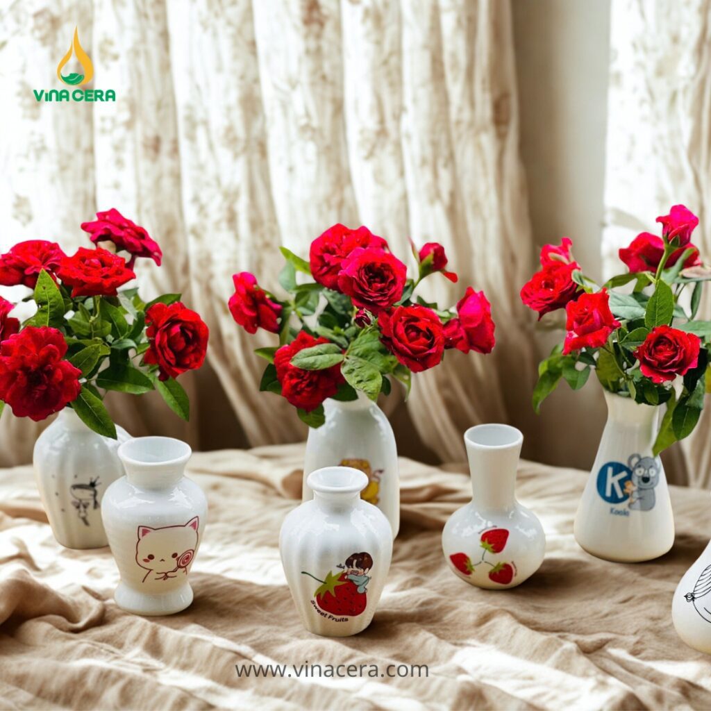 Bình Hoa Mini Gốm Sứ Quà Tặng Ngày 8/3 In Logo Theo Yêu Cầu Bình hoa mini gốm sứ quà tặng ngày 8/3 in logo theo yêu cầu
