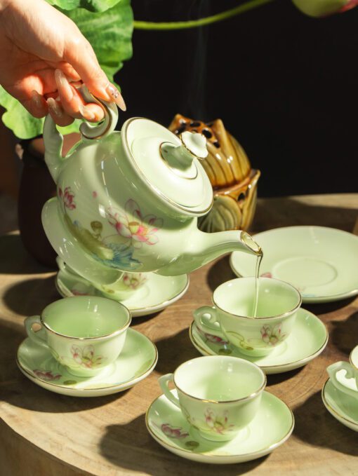 Bộ Ấm Trà Đài Cát Sen Hồng Chỉ Vàn