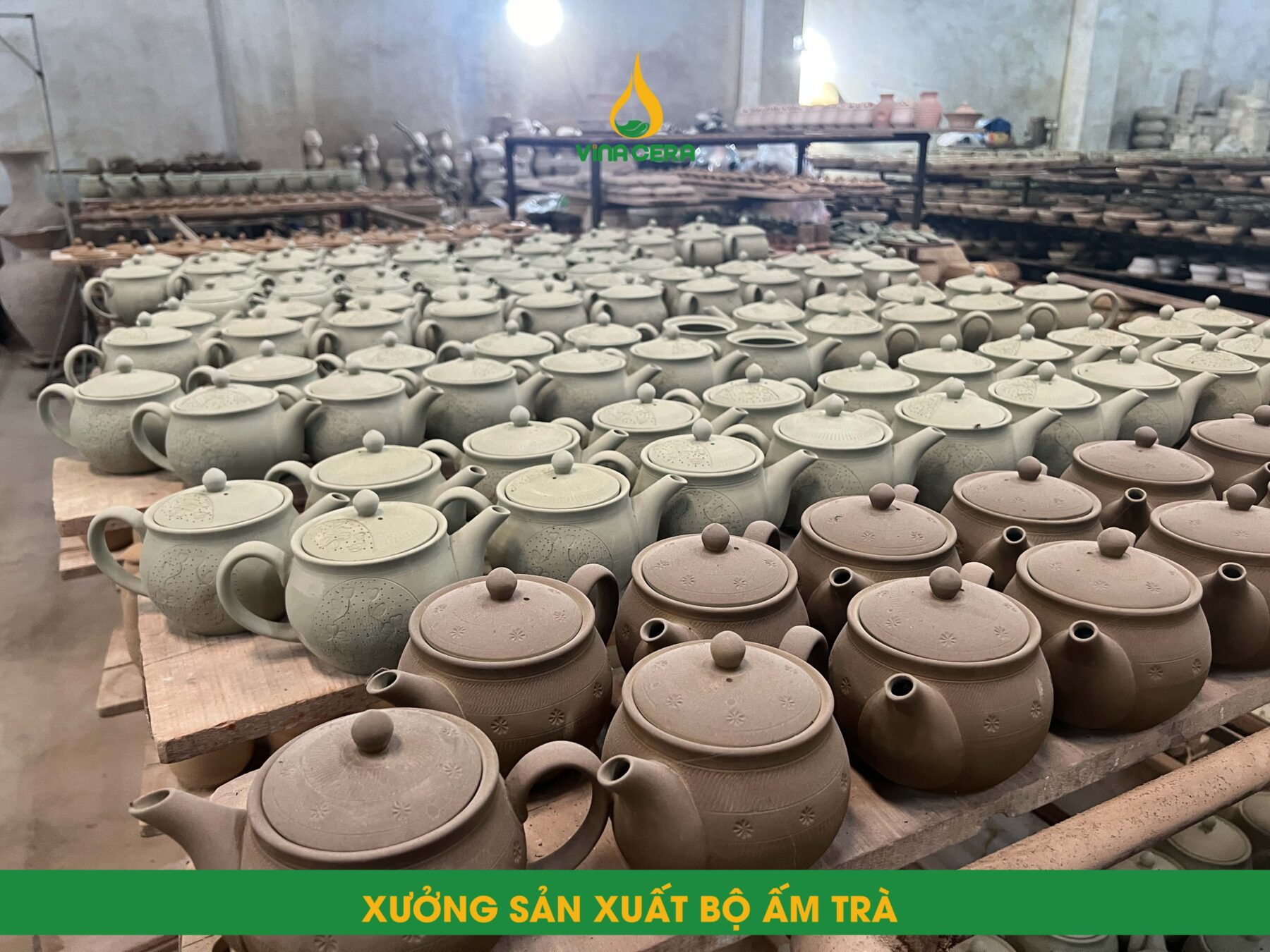 Xưởng sản xuất Ấm Chén Chỉ Vàng In logo