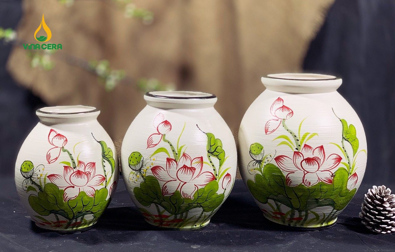 binh-hoa-gom-ve-hoa-sen (4) Bình Hoa Bát Tràng Vẽ Sen In Logo