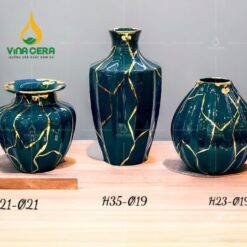 Bình hoa sứ men xanh vẽ vàng